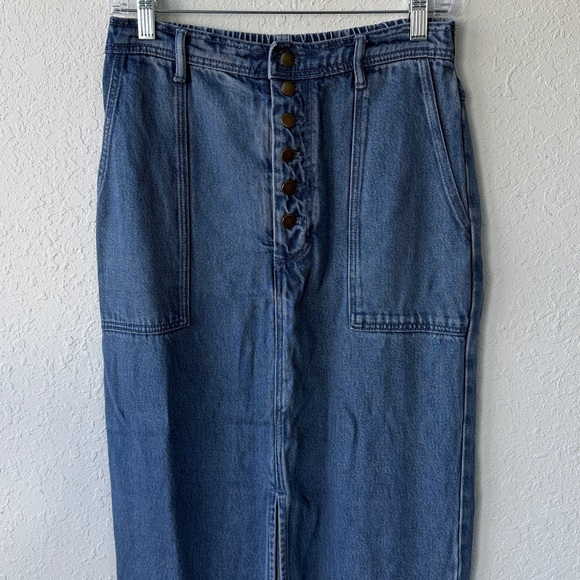YFB Denim Midi Skirt With Brass buttons and soft material. Women’s Size M - Picture 4 of 12